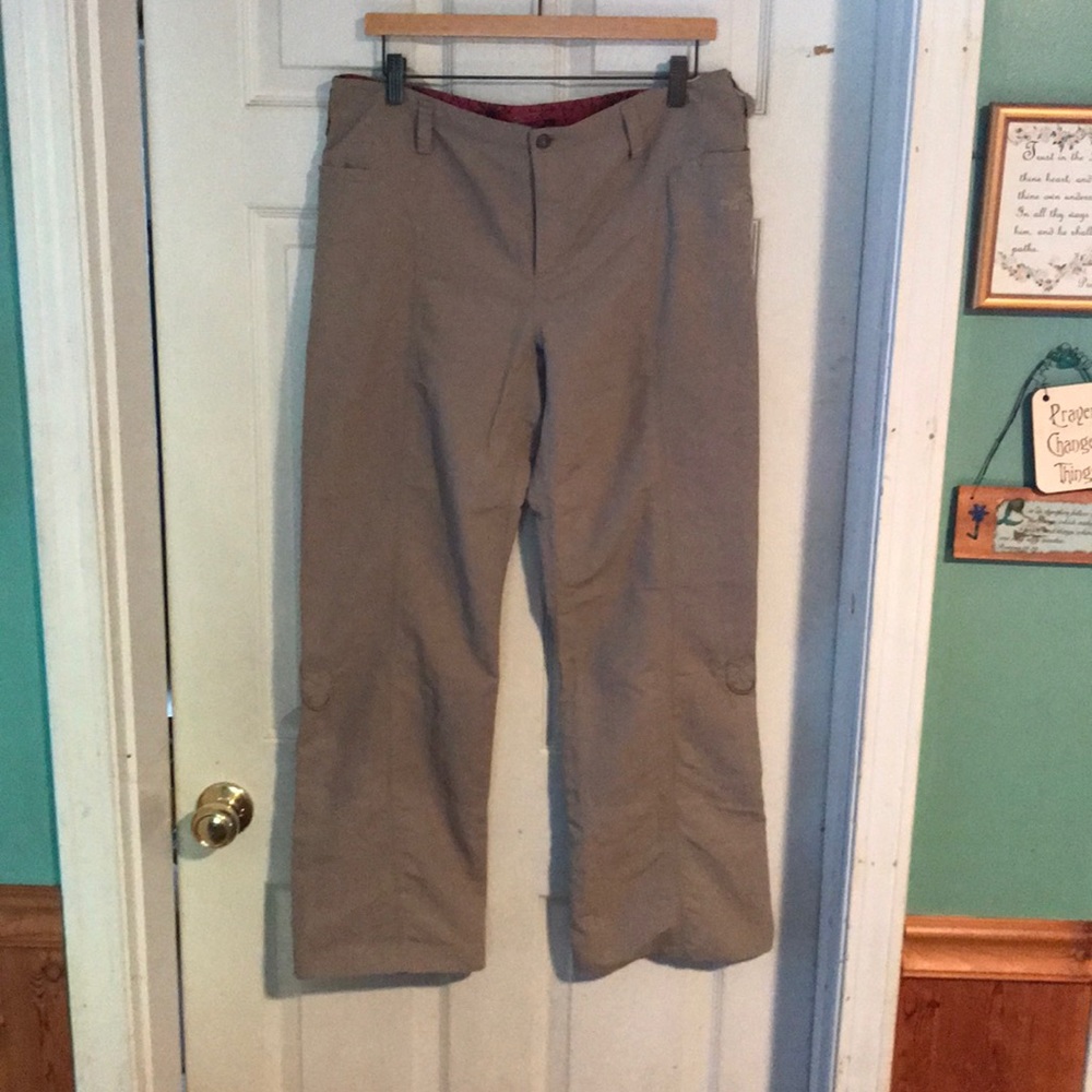 North Face 12 short petite pants/Capri lightweight